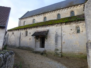 bas coté sud église de Lhuys