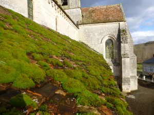 bas coté sud église de Lhuys